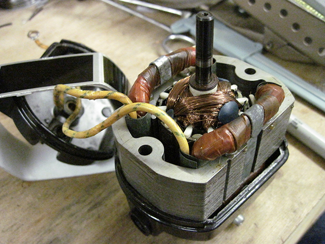 The Alphasew motor with its endcap removed.